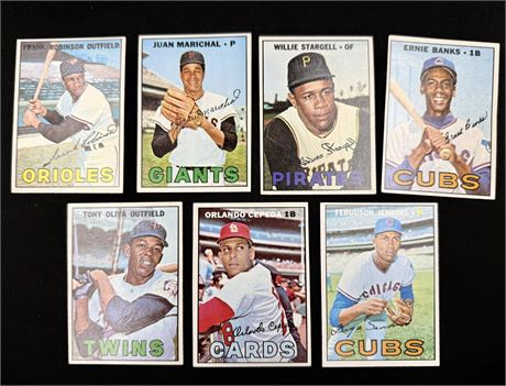 1967 Topps HOF Lot (7) w/ Banks, Stargell, F Robinson, and Marichal