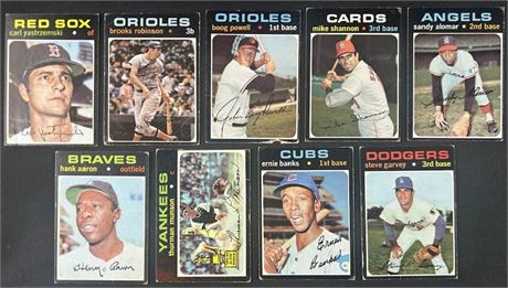 1971 Topps Baseball Raw Lot (9) w/ Aaron, Munson, Yaz, and Banks Low Grade