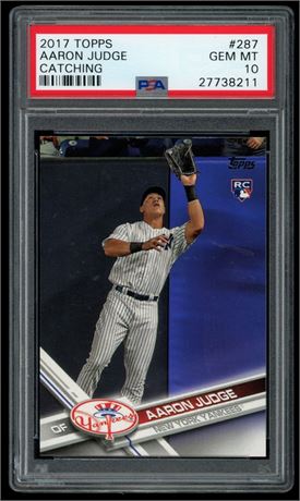 2017 Topps #287 Aaron Judge RC Catching PSA 10