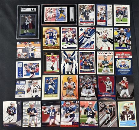 2000-2021 Tom Brady Lot ( 30) w/ SGC NMMT RC