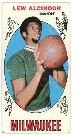 1969 Topps #25 Kareem Abdul-Jabbar RC Low Grade (Surface/Creases)
