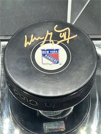 Wayne Gretzky Signed New York Rangers Official NHL Hockey Puck JSA