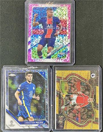 2021-22 Soccer Lot (3) w/ Casemiro /8/10, Mbappe 52/175, Pulisic 17/275