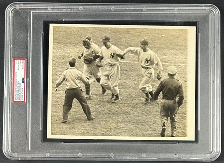 Original News Service Photo Type 1 Yogi Berra/Joe Page Berra RC PSA Authentic