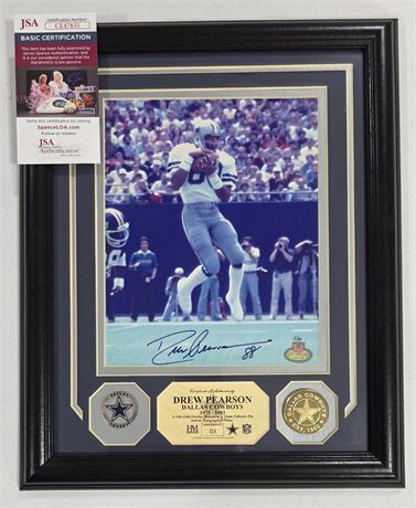 Drew Pearson Signed 8x10 Photo Framed and Matted w/ Gold Overlay Medallion JSA