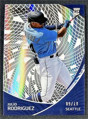 2022 Panini Chronicles Clear Vision #9 Julio Rodriguez RC 9/10 Holo Gold