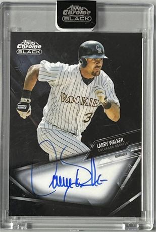 2021 Topps Chrome Black Larry Walker Encased On Card Auto